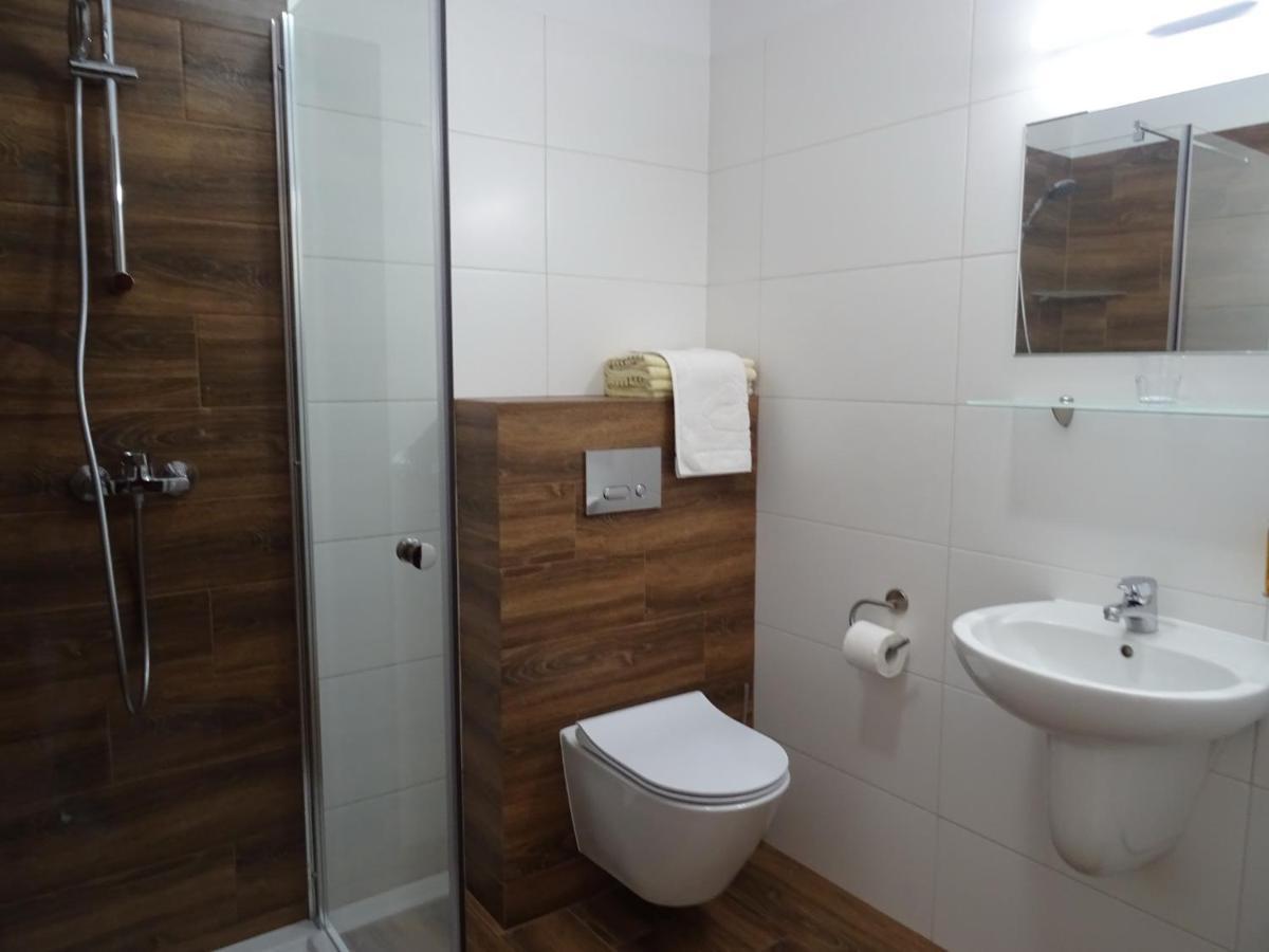 Willa Global Komfortowe Pokoje Nad Morzem Jastrzebia Gora Exterior photo